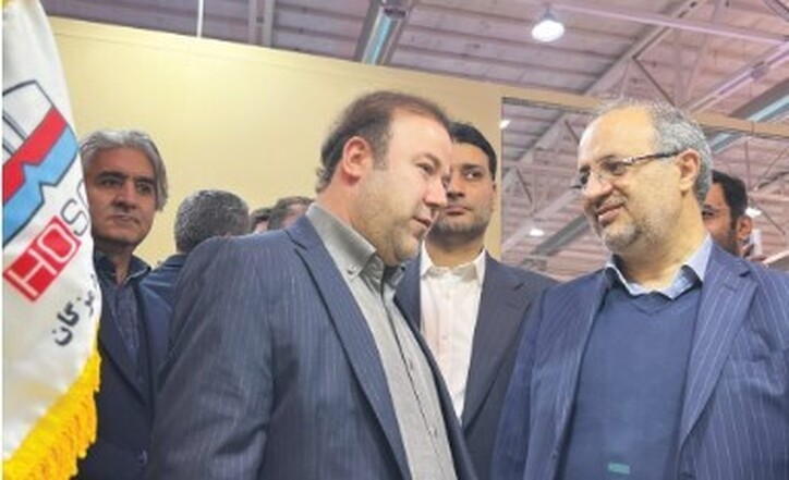 بازدید معاون وزیر صمت از غرفه فولاد هرمزگان