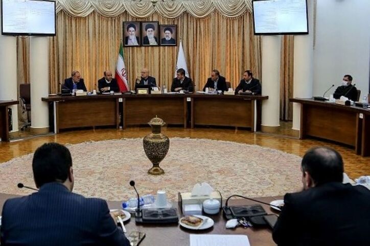 پشت در‌های بسته نمی‌توان برای بخش معدن تصمیم گرفت