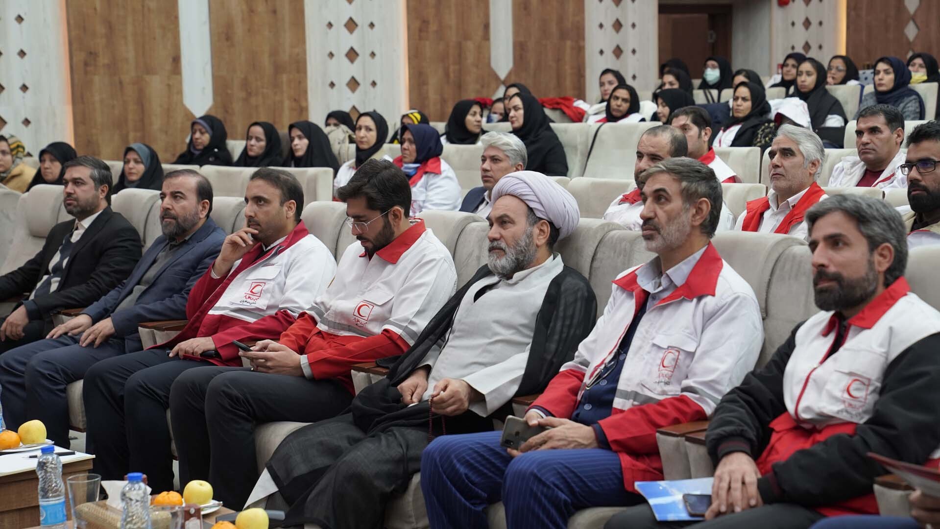 انتخاب خانه هلال سیمیدکو به عنوان خانه هلال برتر استان خراسان رضوی انتخاب خانه هلال سیمیدکو به عنوان خانه هلال برتر استان خراسان رضوی