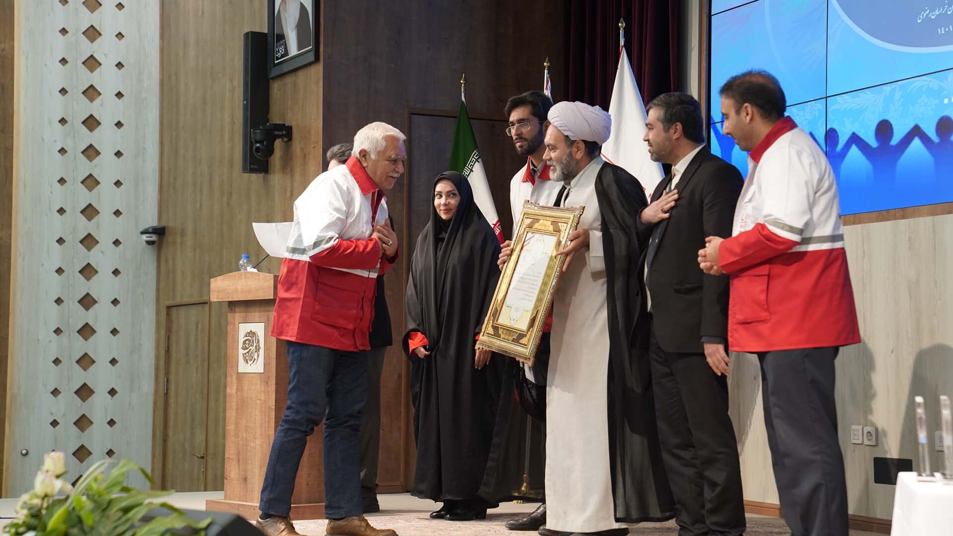 انتخاب خانه هلال سیمیدکو به عنوان خانه هلال برتر استان خراسان رضوی انتخاب خانه هلال سیمیدکو به عنوان خانه هلال برتر استان خراسان رضوی