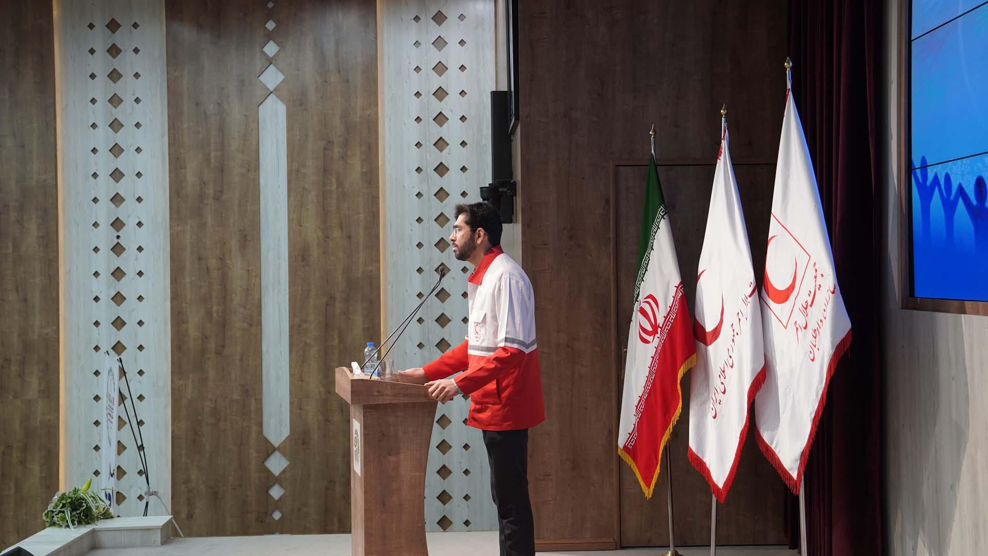 انتخاب خانه هلال سیمیدکو به عنوان خانه هلال برتر استان خراسان رضوی انتخاب خانه هلال سیمیدکو به عنوان خانه هلال برتر استان خراسان رضوی