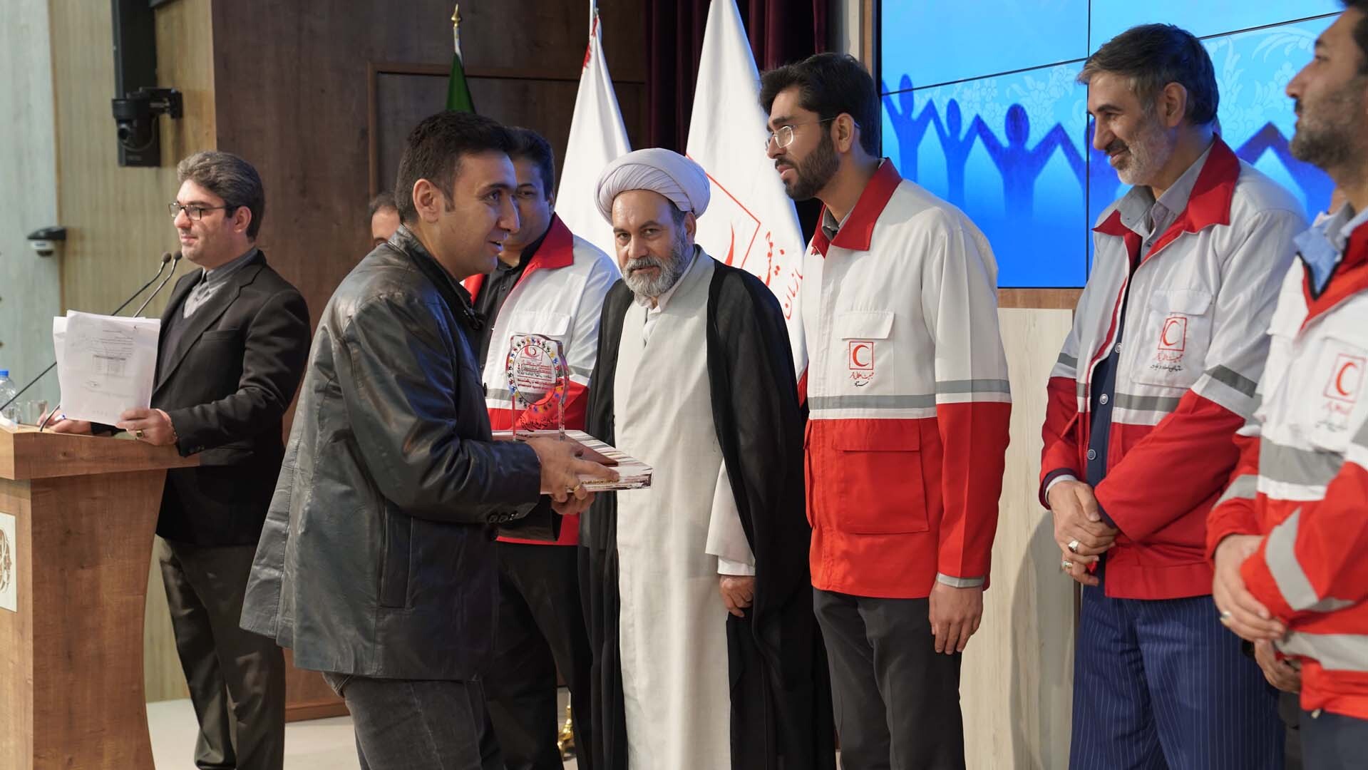 انتخاب خانه هلال سیمیدکو به عنوان خانه هلال برتر استان خراسان رضوی انتخاب خانه هلال سیمیدکو به عنوان خانه هلال برتر استان خراسان رضوی