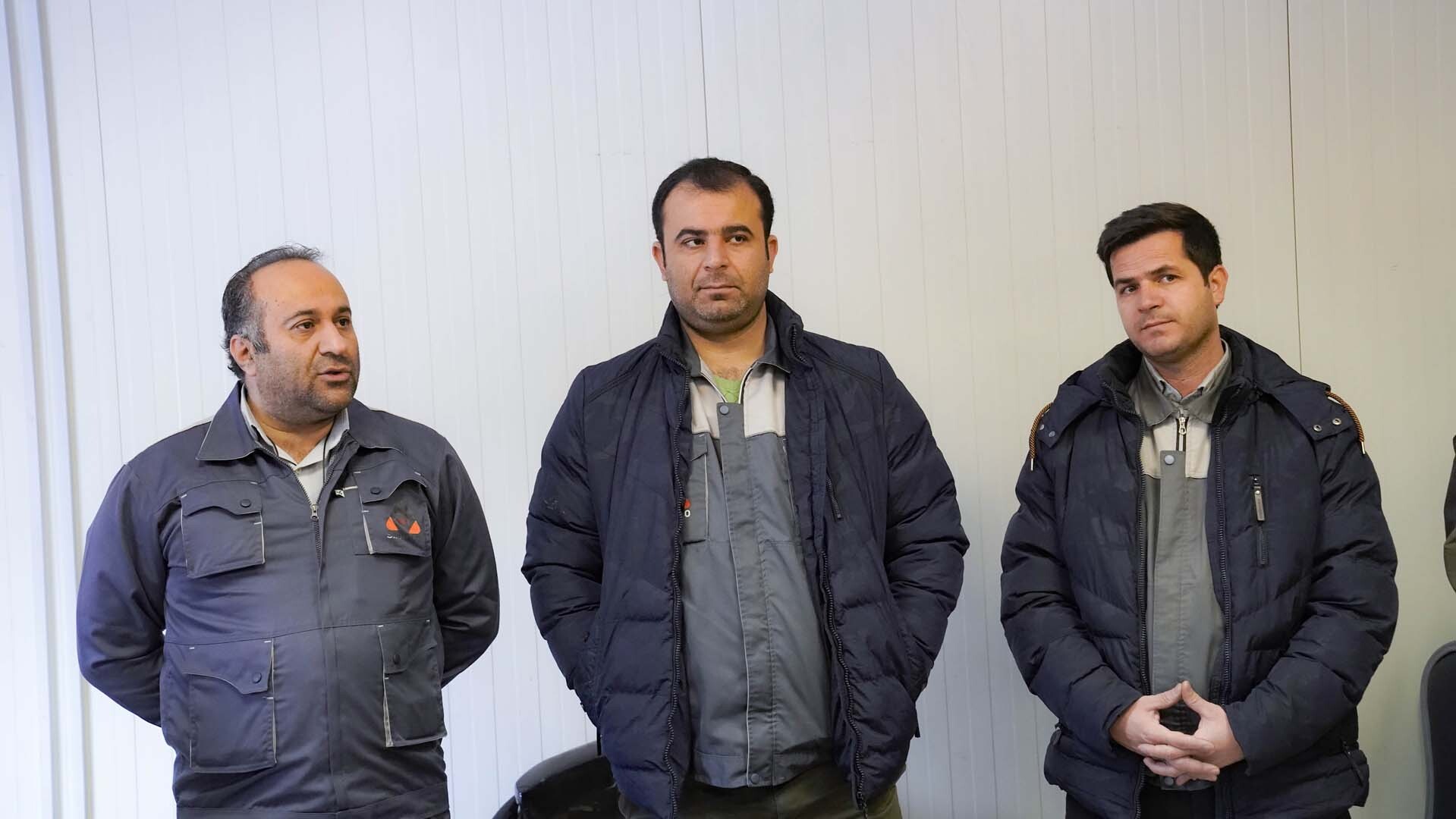 دیدار صمیمی مدیران سیمیدکو با کارگران و کارکنان کارخانه سنگ شکن دیدار صمیمی مدیران سیمیدکو با کارگران و کارکنان کارخانه سنگ شکن