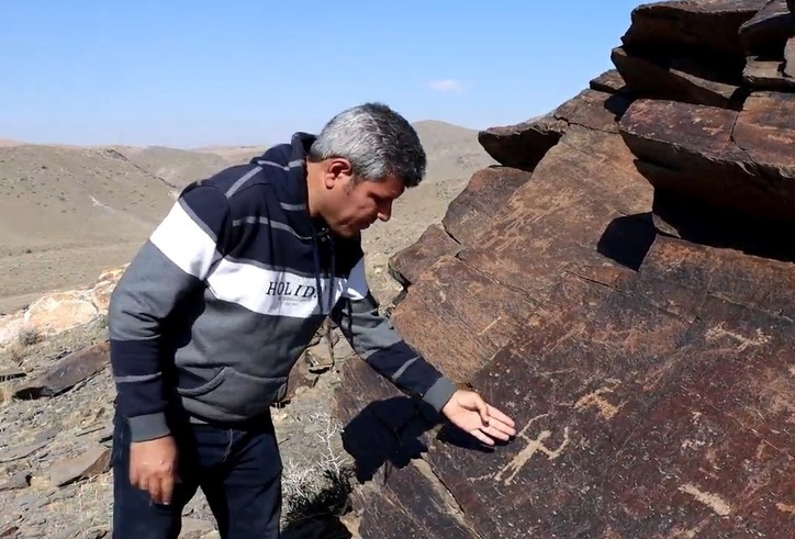 خرد شدن صد‌ها اثر باستانی با پتک در نزدیکی گلپایگان
