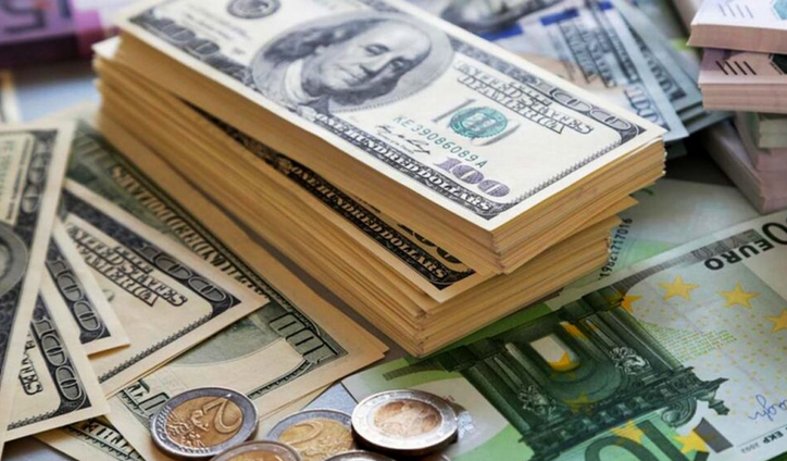 دردسر‌های فاصله قیمتی ارز نیما و آزاد برای صادرکنندگان فولادی