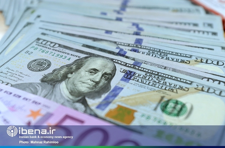 قیمت‌سازی قماربازان در بازار ارز/ معاملات فردایی جرم است