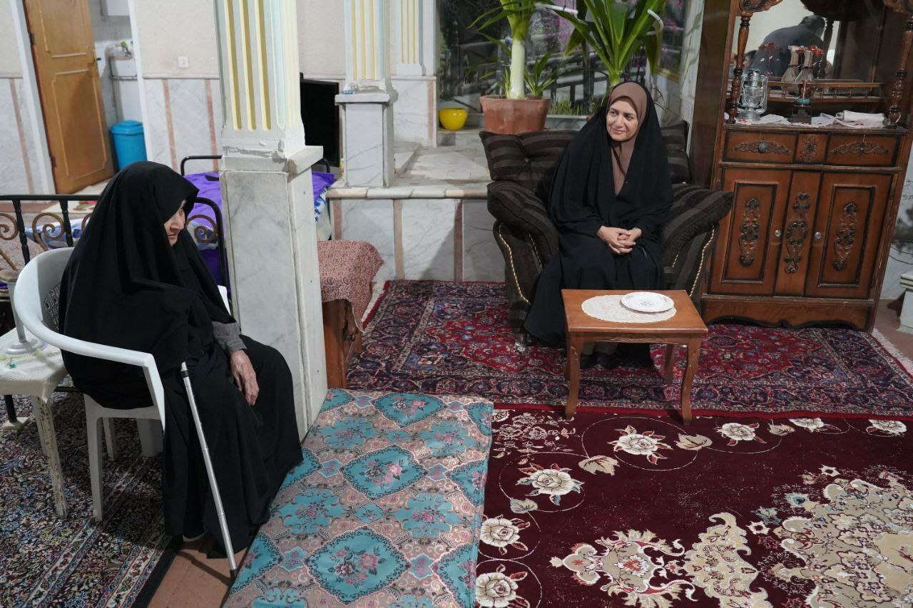 دیدار نوروزی مدیرعامل شرکت مس با مادر شهیدان کدخدایی و دو جانباز سرافراز در رفسنجان دیدار نوروزی مدیرعامل شرکت مس با مادر شهیدان کدخدایی و دو جانباز سرافراز در رفسنجان