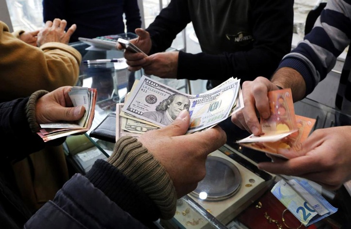 مجلس طرفدار تعطیلی فعالیت صرافی‌ها است/ شناخت تیم اقتصادی دولت از واقعیت‌های بازار کم است