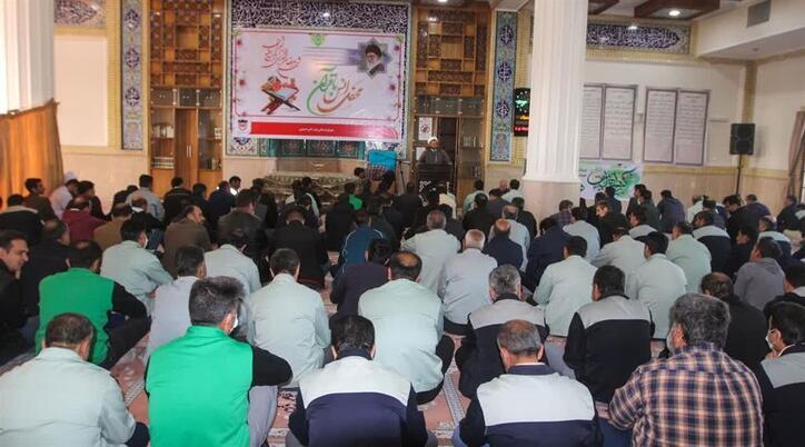 برگزاری محفل انس با قرآن در ذوب آهن اصفهان