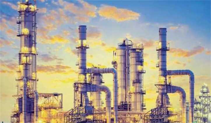 دو تصمیم دولت سیزدهم برای کاهش ریسک پتروشیمی‌ها در سال ۱۴۰۲