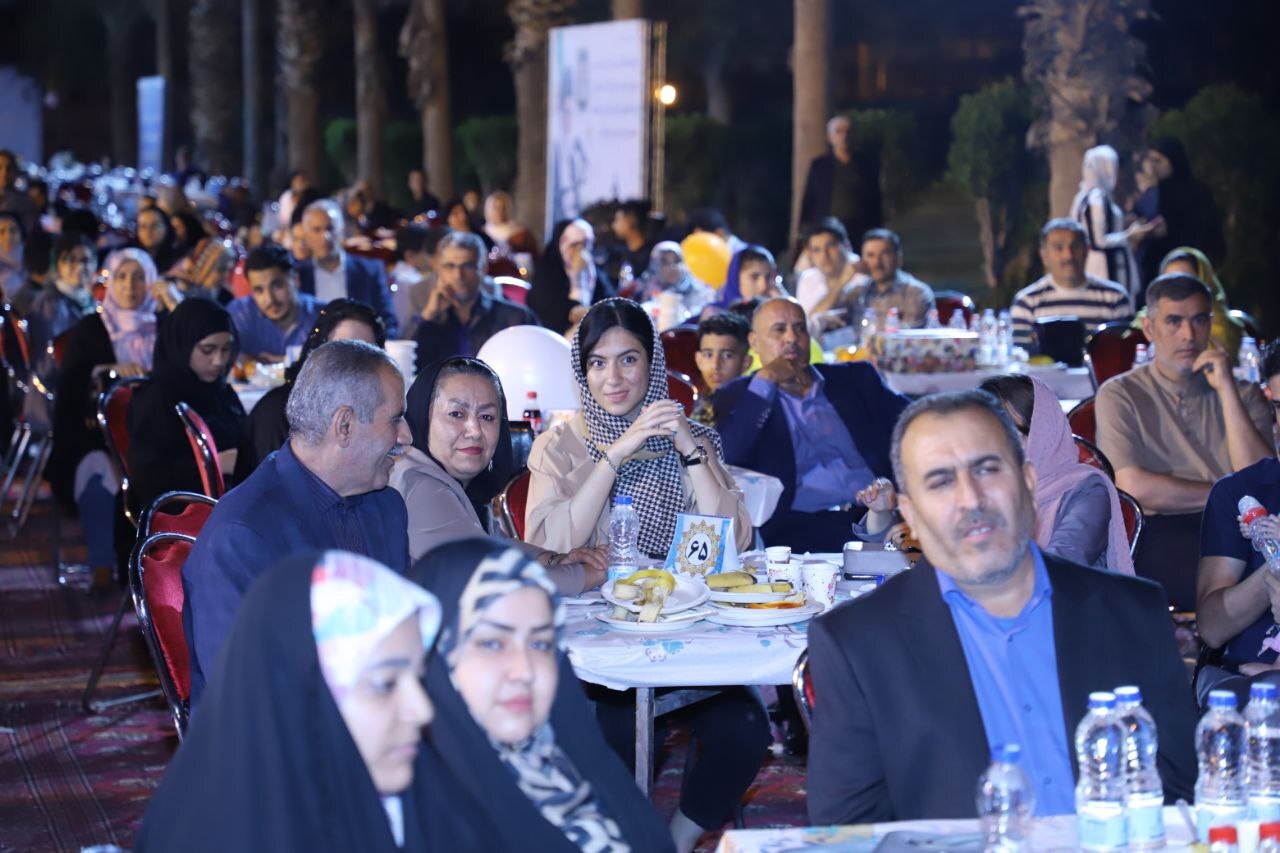 مراسم تکریم و تجلیل از بازنشستگان سال ۱۴۰۱ گروه ملی صنعتی فولاد ایران برگزار شد مراسم تکریم و تجلیل از بازنشستگان سال ۱۴۰۱ گروه ملی صنعتی فولاد ایران برگزار شد