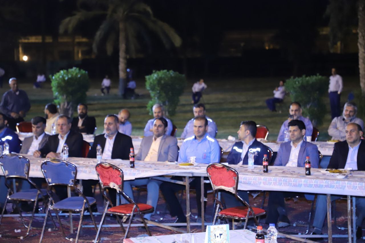 مراسم تکریم و تجلیل از بازنشستگان سال ۱۴۰۱ گروه ملی صنعتی فولاد ایران برگزار شد مراسم تکریم و تجلیل از بازنشستگان سال ۱۴۰۱ گروه ملی صنعتی فولاد ایران برگزار شد
