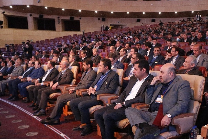 حضور مدیرعامل شرکت صبا فولاد خلیج فارس در آیین افتتاحیه پنجمین جشنواره و نمایشگاه ملی فولاد ایران حضور مدیرعامل شرکت صبا فولاد خلیج فارس در آیین افتتاحیه پنجمین جشنواره و نمایشگاه ملی فولاد ایران