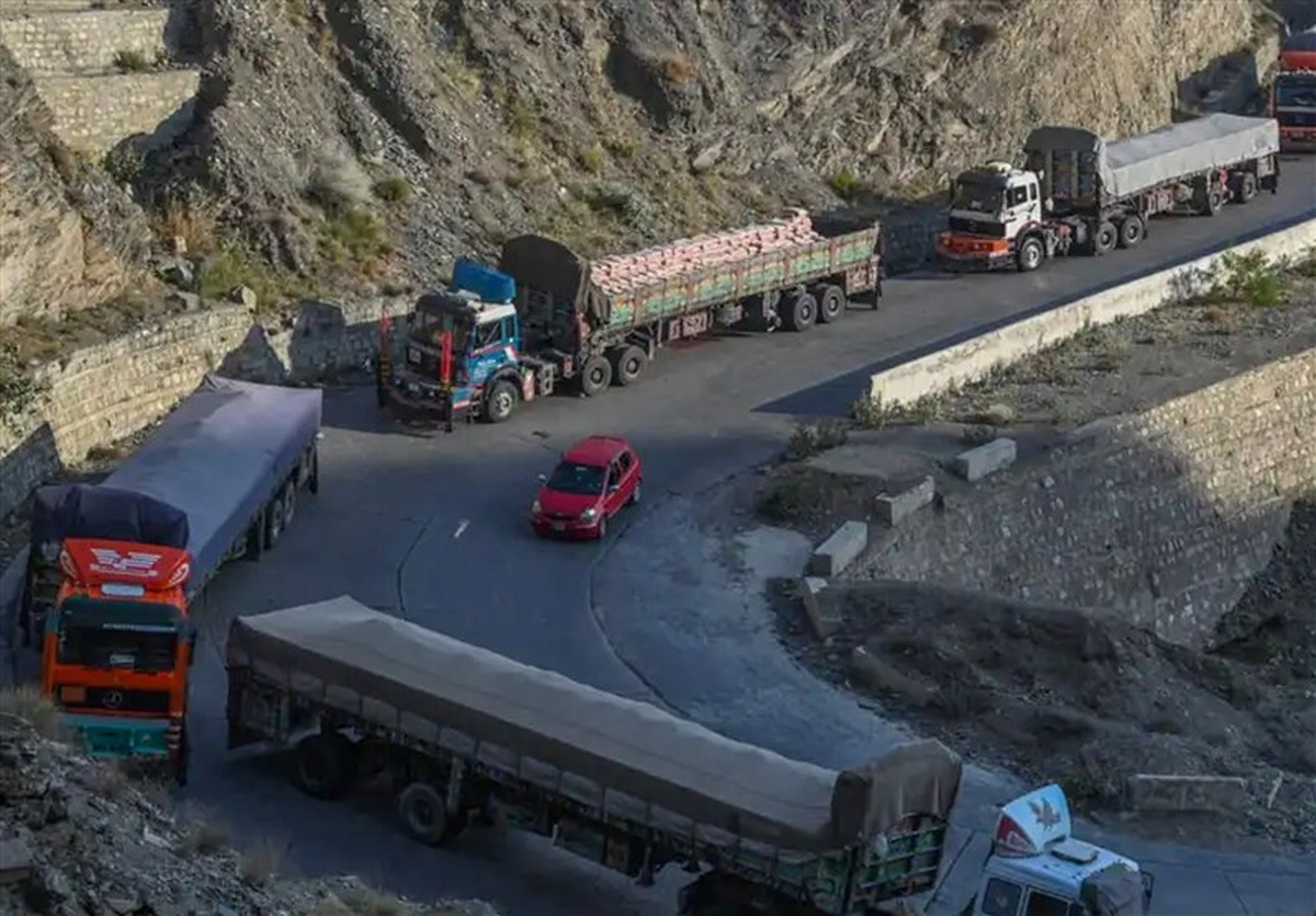۷۰ درصد کامیون‌ها با بار‌های معدنی بارنامه ندارند