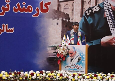 کارمند تراز مکتب حاج قاسم؛ جان فدای ملت، جان فدای خدمت و جان فدای امر، ولی خدا است