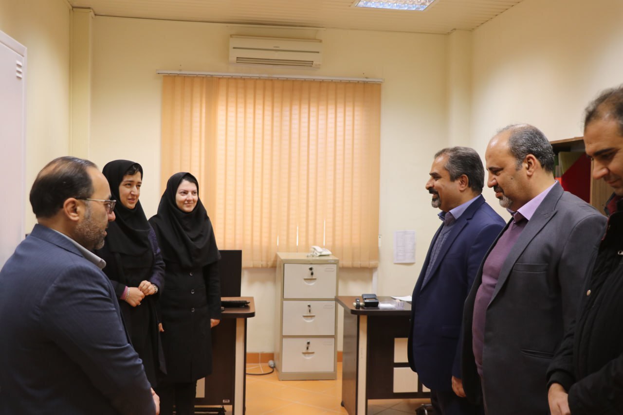 شایستگی مهمترین اصل در سپردن مسوولیتهای مدیریتی در شرکت آلومینای ایران شایستگی مهمترین اصل در سپردن مسوولیتهای مدیریتی در شرکت آلومینای ایران