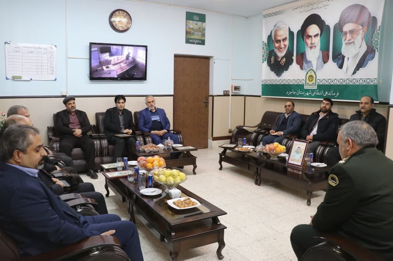 دیدار مدیرعامل شرکت آلومینای ایران به همراه تعدادی از معاونین و مدیران این مجموعه با سرهنگ قندی فرمانده نیروی انتظامی شهرستان جاجرم