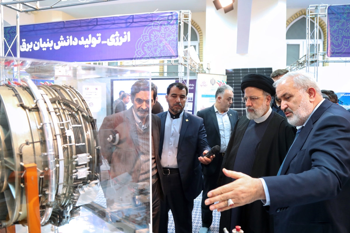بازدید سه ساعته دکتر رئیسی از نمایشگاه توانمندی‌های تولیدات داخل
