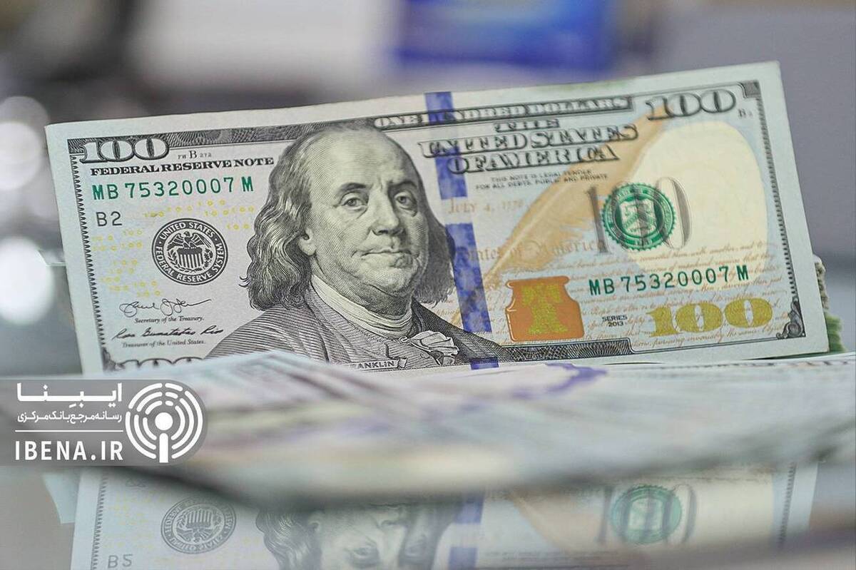 بازگشت دلار آزاد به کانال ۵۵ هزار تومان/ صراف‌ها: بازار ریزشی است، همه فروشنده‌اند