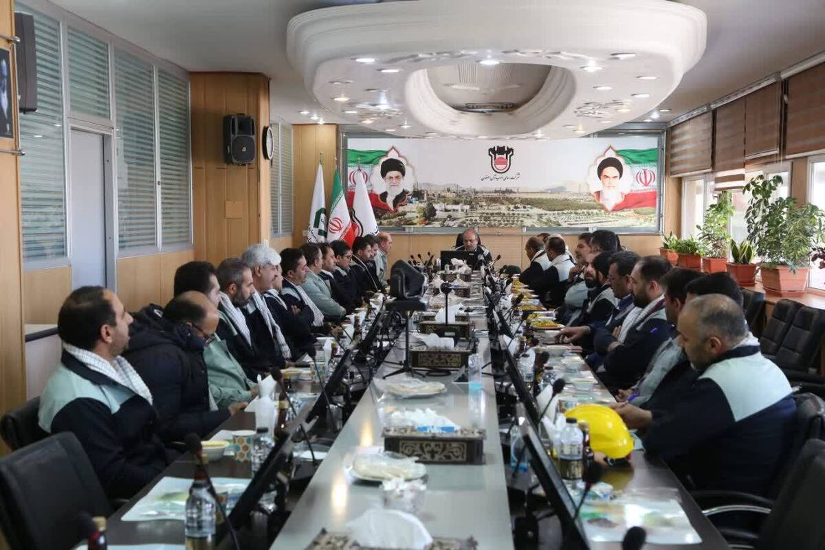 دیدار فرماندهان بسیج ذوب آهن با مدیرعامل ذوب آهن اصفهان