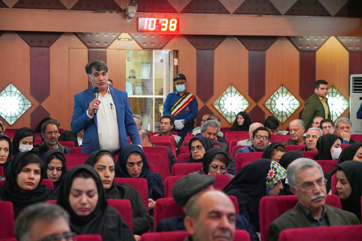 نشست خبری مدیرعامل ذوب آهن اصفهان با اصحاب رسانه