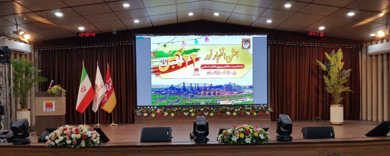 ما در بین الطلوعین، فجر انقلاب اسلامی قرار گرفتهایم ما در بین الطلوعین، فجر انقلاب اسلامی قرار گرفتهایم