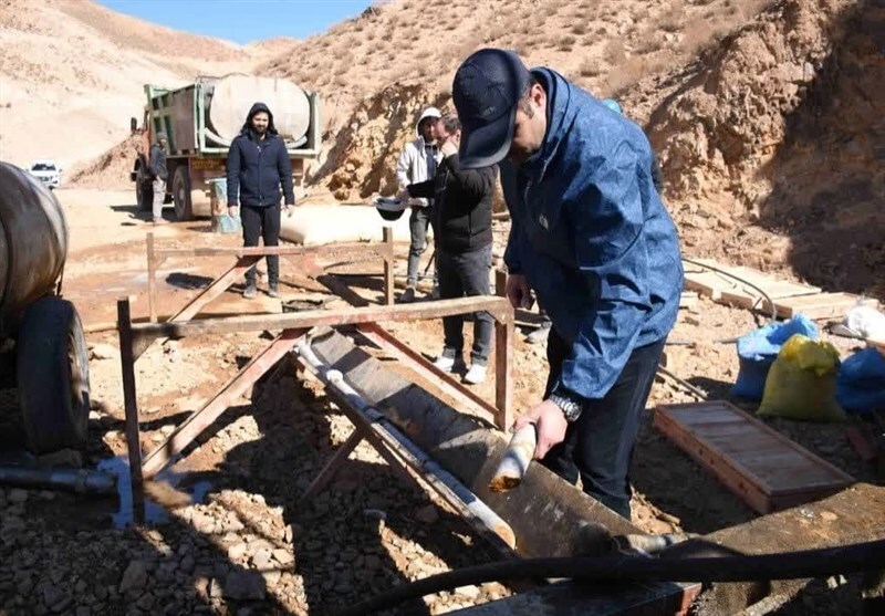 آغاز عملیات اجرایی کارخانه تولید شمش طلا در خونیک شهرستان خوسف آغاز عملیات اجرایی کارخانه تولید شمش طلا در خونیک شهرستان خوسف