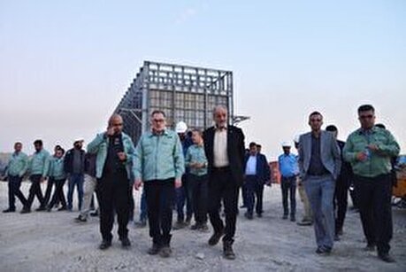 بازدید خبرنگاران و رئیس انجمن تولیدکنندگان فولاد از فولاد هرمزگان