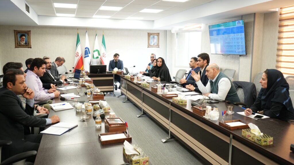 جلسه ارزیابی عملکرد ۹ ماهه شرکت توسعه معادن طلای کردستان برگزار شد جلسه ارزیابی عملکرد ۹ ماهه شرکت توسعه معادن طلای کردستان برگزار شد