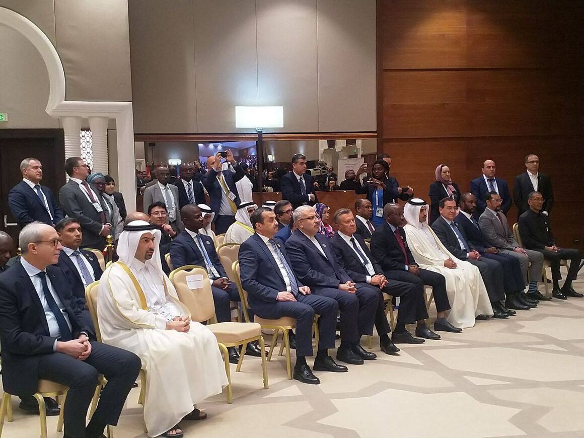 رئیس پژوهشگاه صنعت نفت جایزه ۲۰۲۴ جیئیسیاف را گرفت رئیس پژوهشگاه صنعت نفت جایزه ۲۰۲۴ جیئیسیاف را گرفت