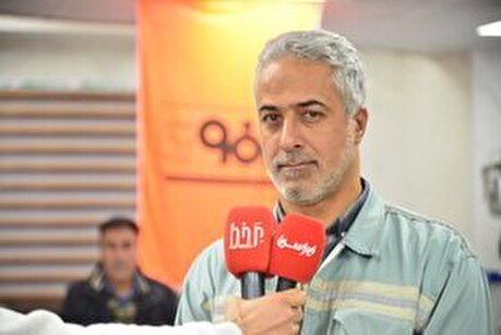 نمایندگان می‌توانند کمک‌های شایانی به جبهه صنعت داشته باشند