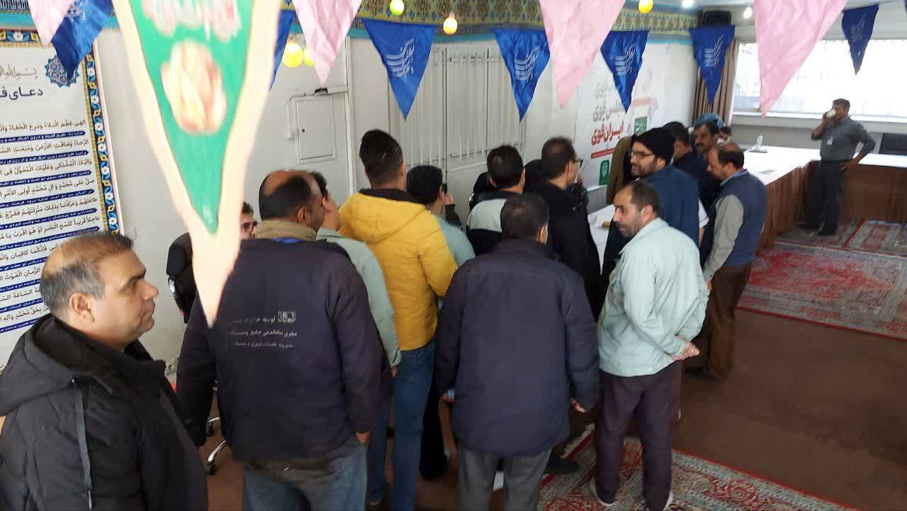 حماسه حضور تلاشگران ذوب آهن اصفهان در انتخابات