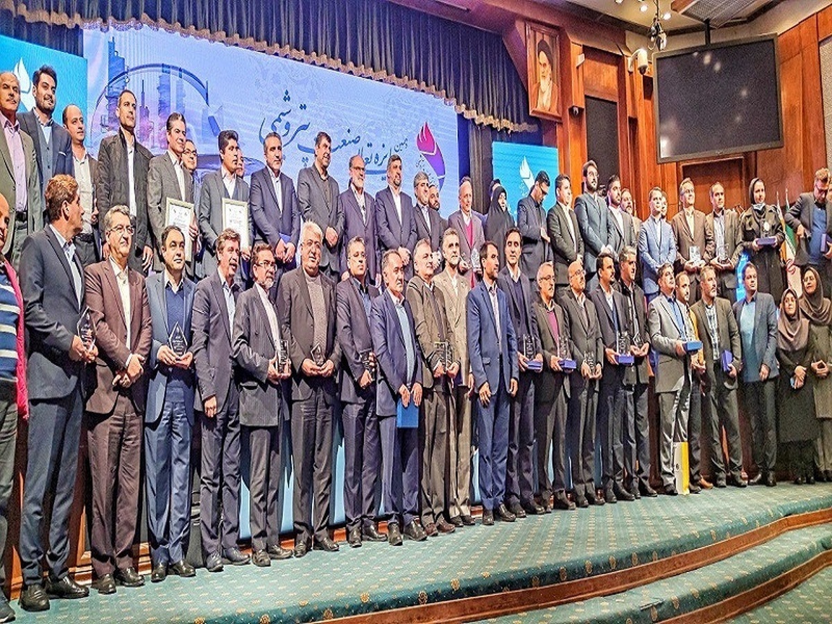 درخشش شرکت‌های تابعه گروه صنایع پتروشیمی خلیج‌ فارس در دهمین دوره جایزه تعالی صنعت پتروشیمی