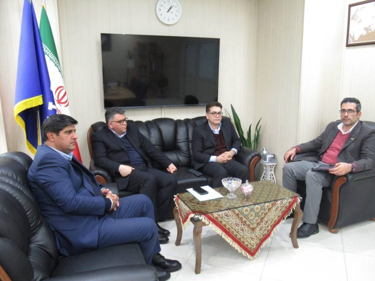 دیدار مدیرعامل شرکت «هیمکو» با مدیران بانک تجارت استان سیستان و بلوچستان