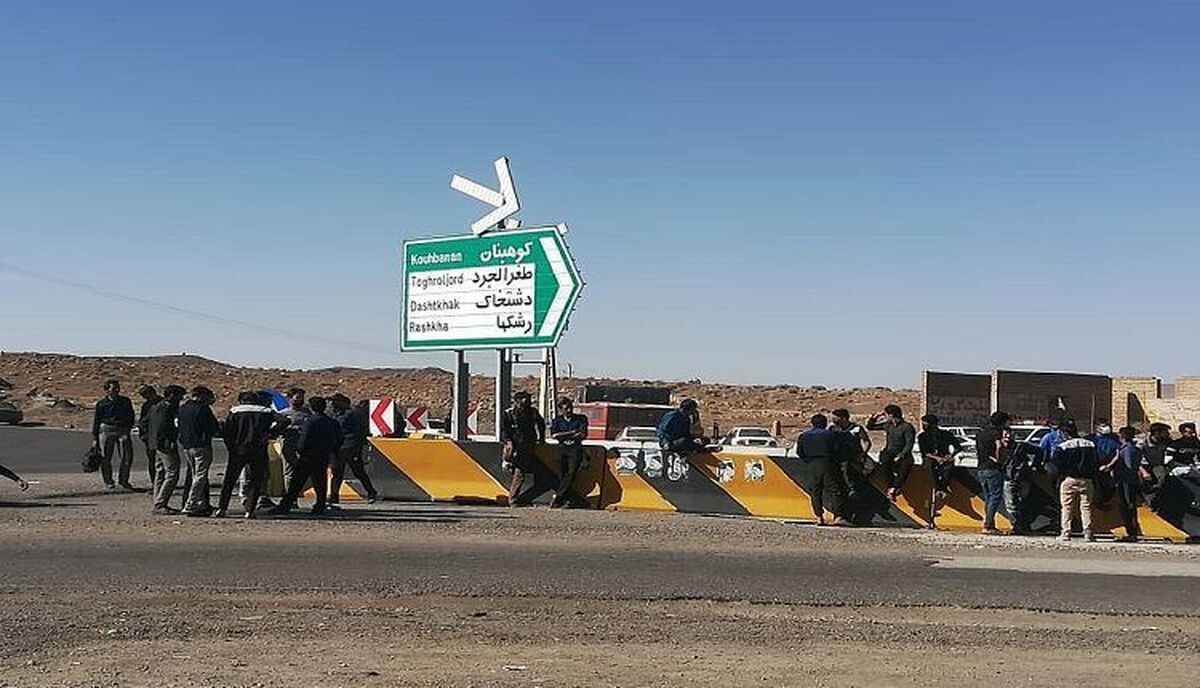 تجمع کارگران زغال سنگ کرمان/ مسوولان شرکت: حقوق و مزایا به‌زودی پرداخت می‌شود