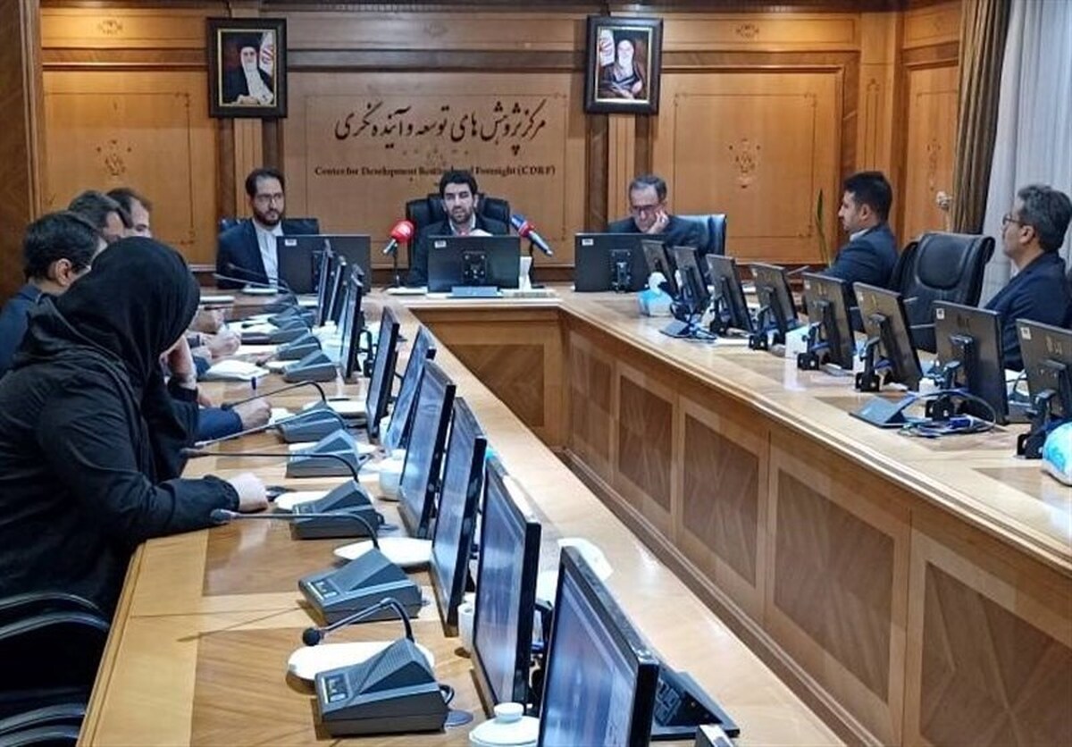 اقتصاد ایران باید از تجربه اصلاحات چین و شوروی درس بگیرد