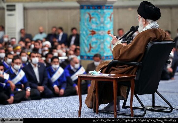 تجدید بیعت فولادمردان خوزستانی با مقام معظم رهبری در هفته بسیج کارگری