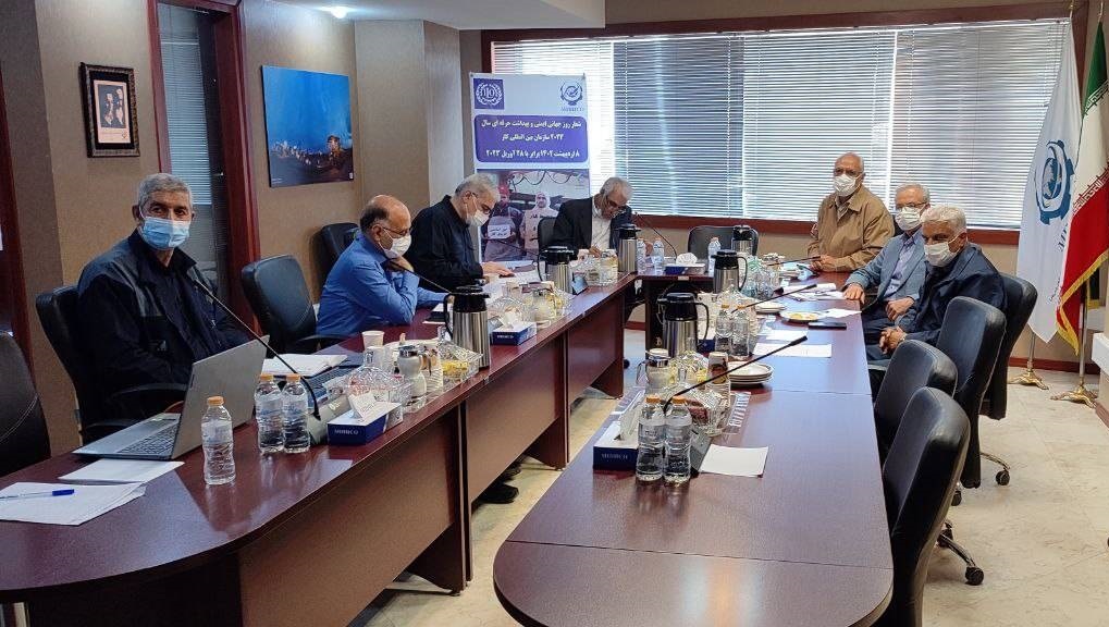 با حضور دکتر پورمند دویست و دومین جلسه تولید میدکو انجام شد با حضور دکتر پورمند دویست و دومین جلسه تولید میدکو انجام شد