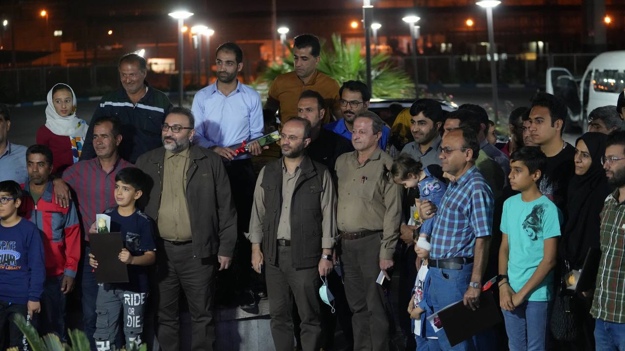 تجلیل از کارگران نمونه چادرملو تجلیل از کارگران نمونه چادرملو