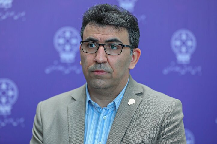 واکنش مدیرعامل بورس به برخی ادعاها؛ تکذیب الزام بازارگردان‌ها به عرضه ۲ برابری سهام