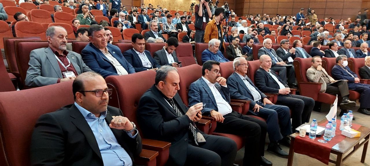 حضور شرکت فولاد خوزستان در سیزدهمین همایش و نمایشگاه چشمانداز صنعت فولاد و سنگآهن ایران حضور شرکت فولاد خوزستان در سیزدهمین همایش و نمایشگاه چشمانداز صنعت فولاد و سنگآهن ایران