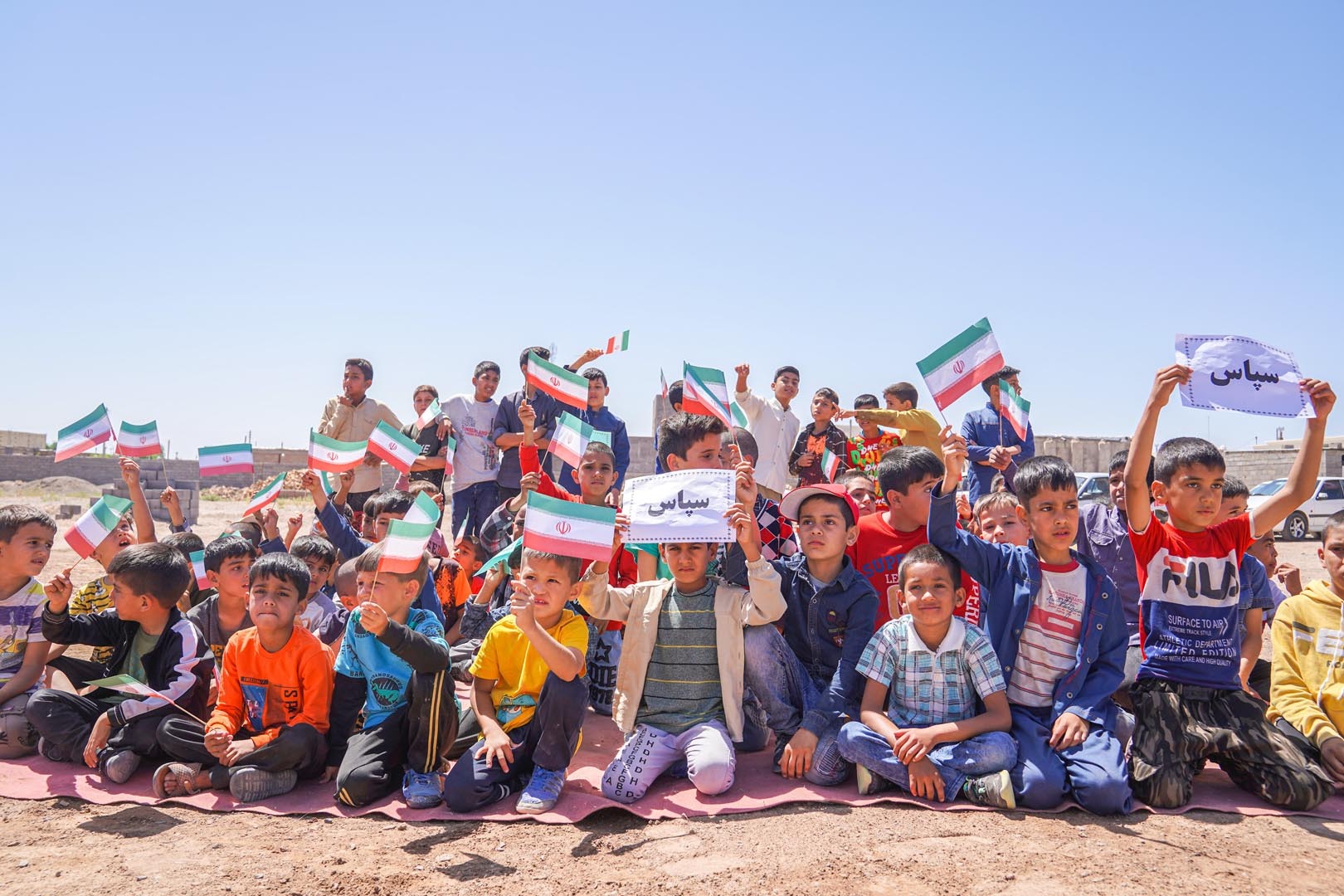 آئین کلنگ زنی مدرسه شش کلاسه سیمیدکو در روستای ابراهیمی خواف برگزار شد آئین کلنگ زنی مدرسه شش کلاسه سیمیدکو در روستای ابراهیمی خواف برگزار شد