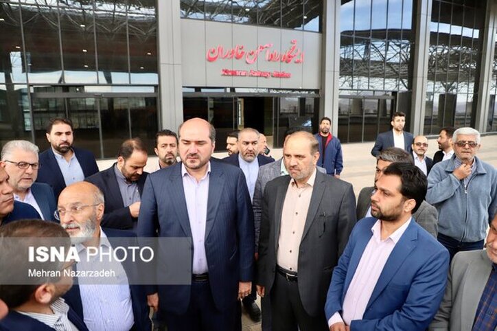 معاون اجرایی رییس جمهور از راه آهن بستان آباد-خاوران بازدید کرد