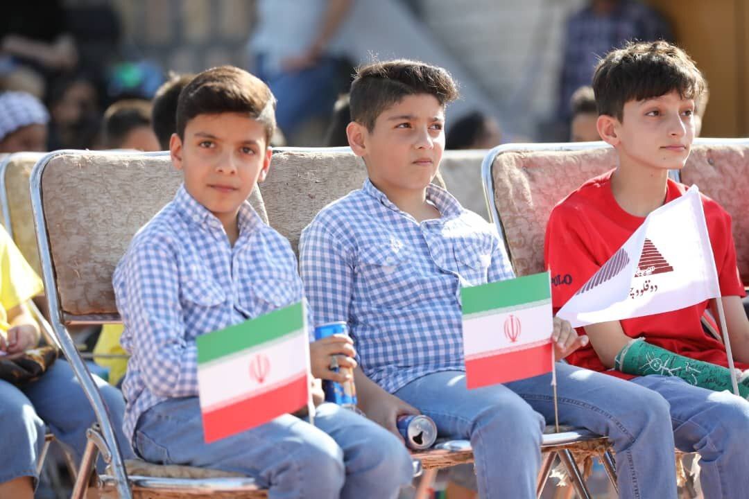 دومین همایش بزرگ دوقلوها و چندقلوهای سیرجانی برگزار شد دومین همایش بزرگ دوقلوها و چندقلوهای سیرجانی برگزار شد