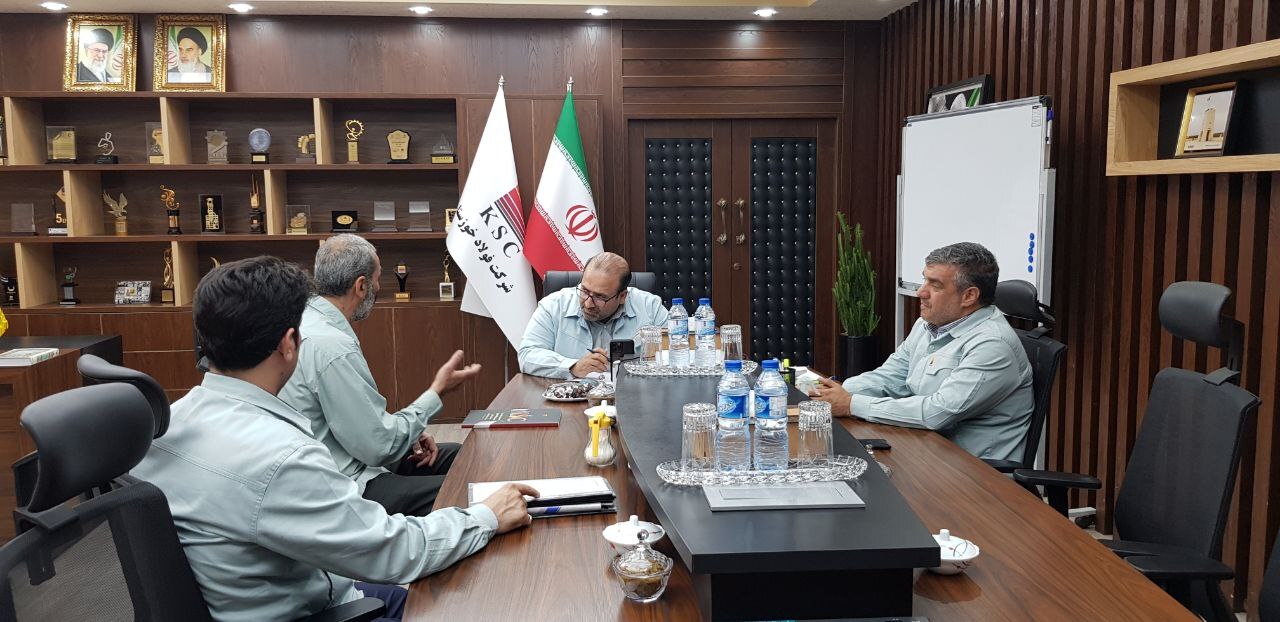 دیدار مدیرعامل با کارکنان شرکت فولاد خوزستان دیدار مدیرعامل با کارکنان شرکت فولاد خوزستان