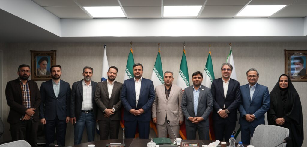 احمد ستودهمهر مدیر سرمایه انسانی و پشتیبانی شرکت سرمایهگذاری صدر تامین شد احمد ستودهمهر مدیر سرمایه انسانی و پشتیبانی شرکت سرمایهگذاری صدر تامین شد