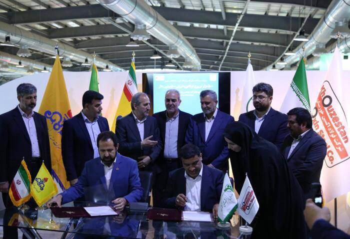 بزرگترین قرار داد نمایشگاه نفت به فولاد اکسین رسید بزرگترین قرار داد نمایشگاه نفت به فولاد اکسین رسید
