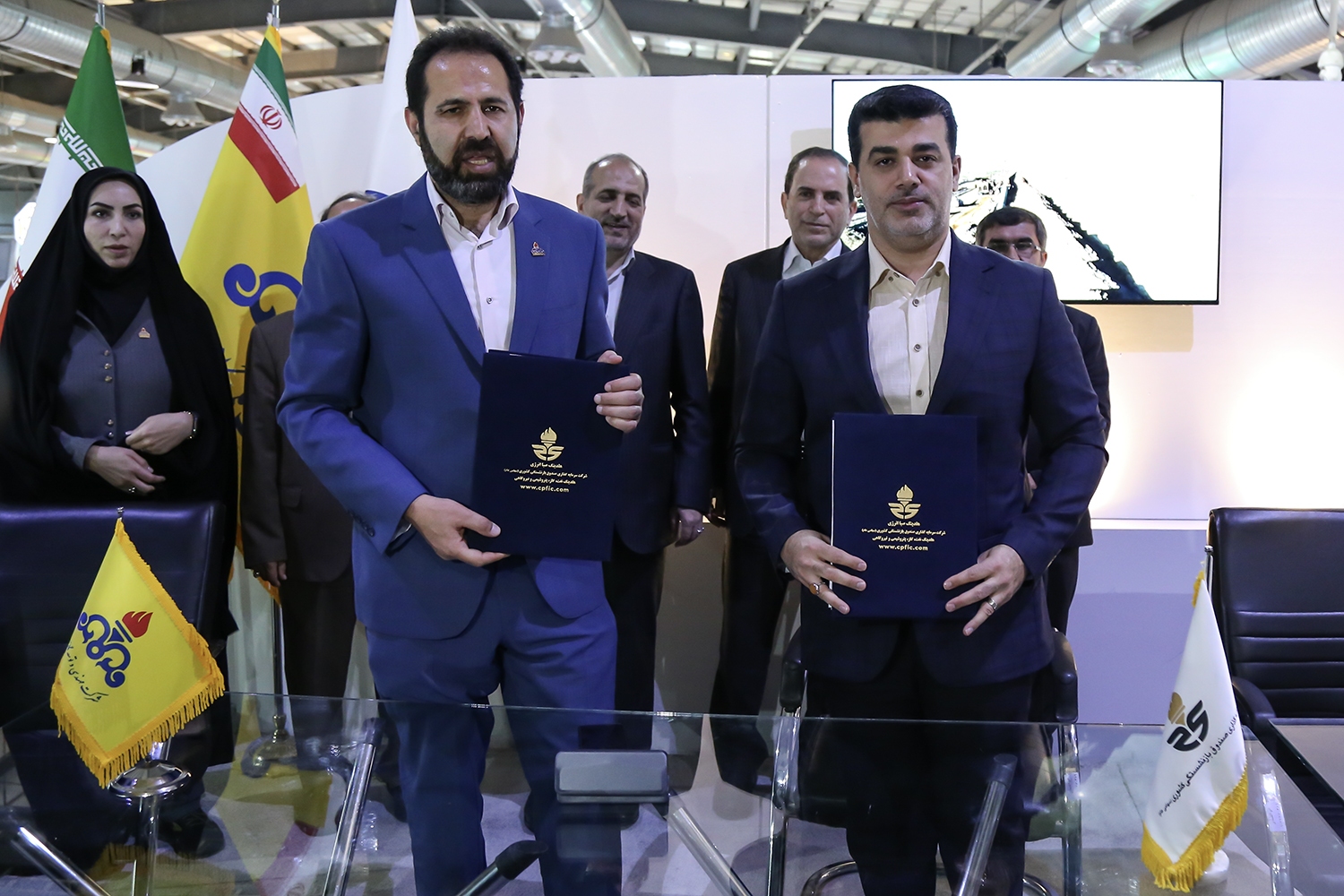 هلدینگ صباانرژی و شرکت مهندسی و توسعه گاز ایران تفاهمنامه همکاری امضا کردند هلدینگ صباانرژی و شرکت مهندسی و توسعه گاز ایران تفاهمنامه همکاری امضا کردند
