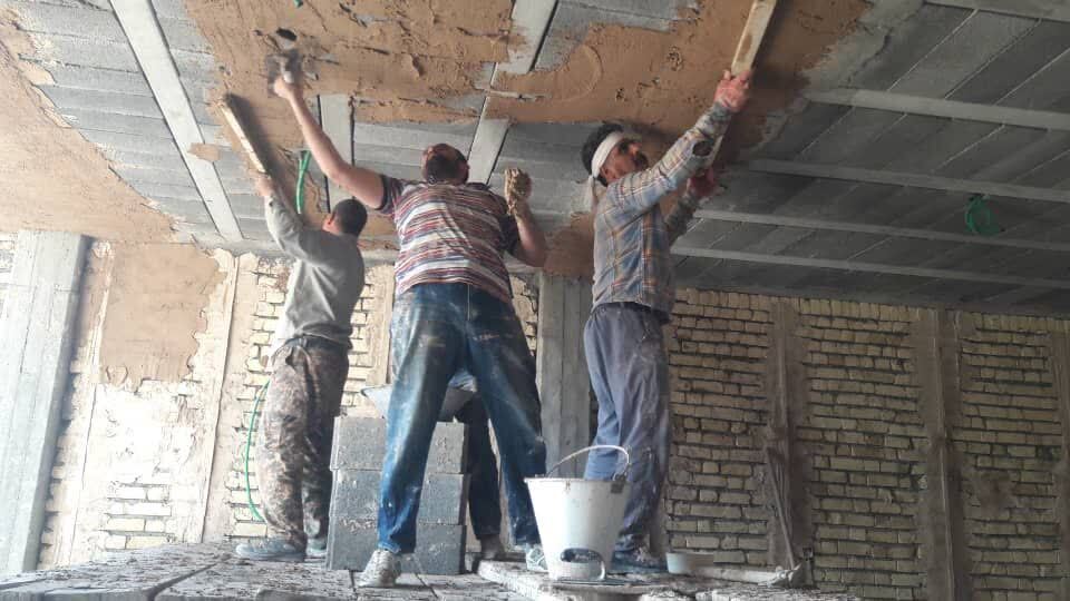تحویل واحد مسکونی به خانواده نیازمند در شهر ورنامخواست تحویل واحد مسکونی به خانواده نیازمند در شهر ورنامخواست