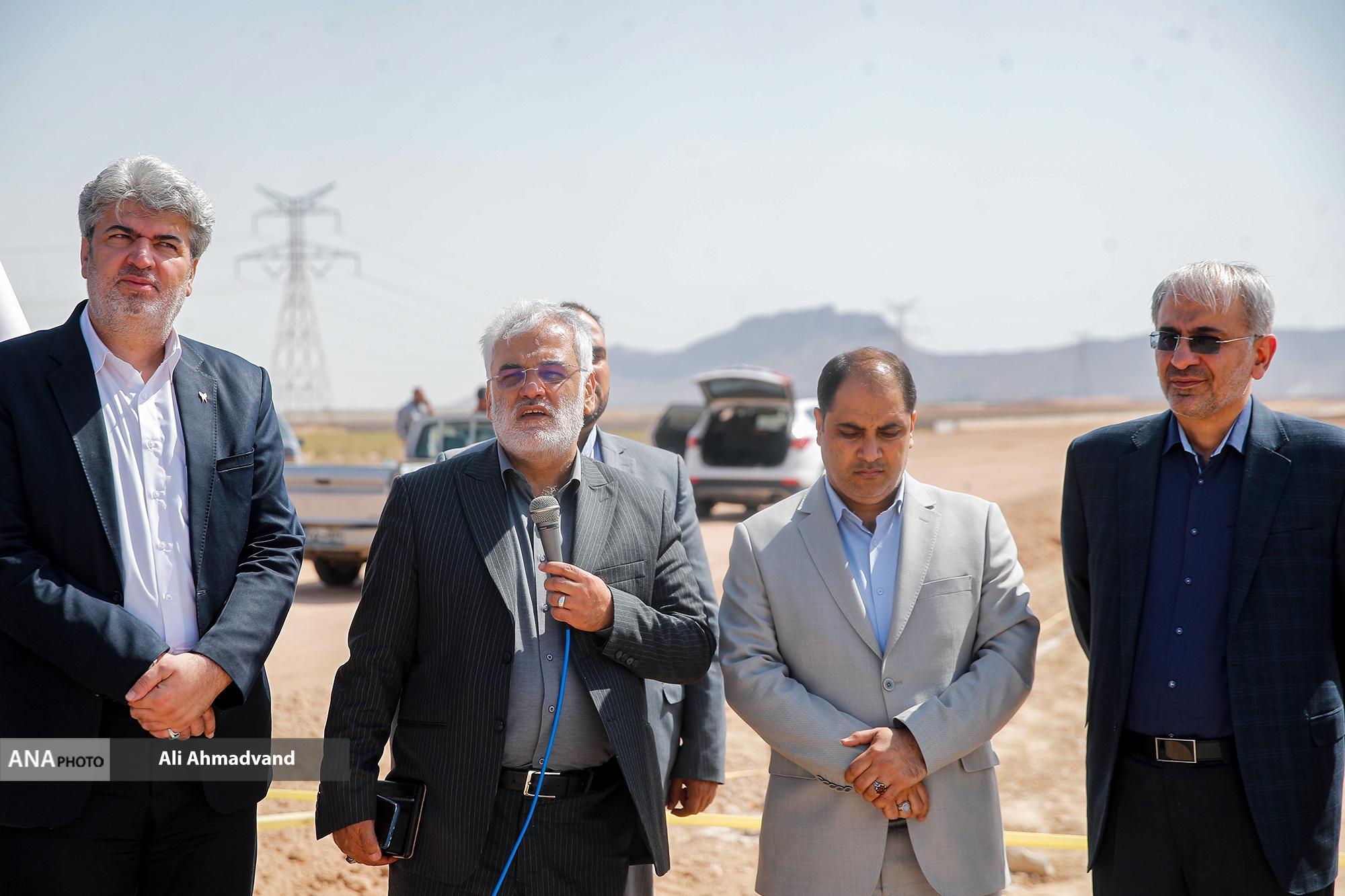 مراسم کلنگ‌زنی کارگاه مهندسی معکوس و «سرای نوآوری فولاد، زنجیره تأمین و صنایع وابسته دانشگاه آزاد اسلامی سیرجان» برگزار شد